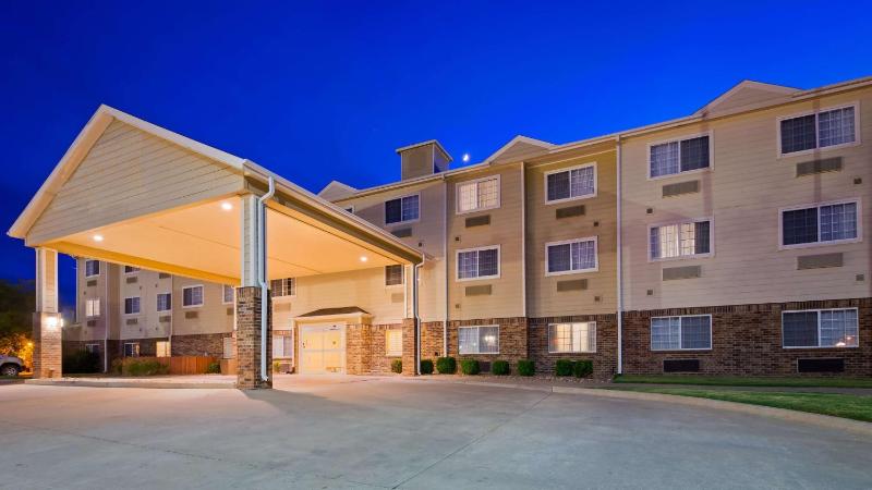 SureStay Hotel by Best Western Blackwell Main image 1